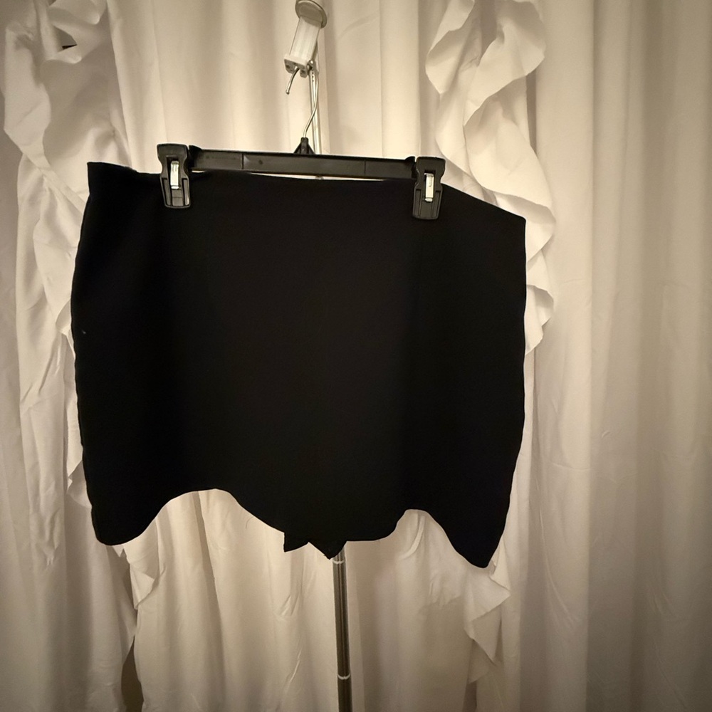 Elegant Black Women's Skort